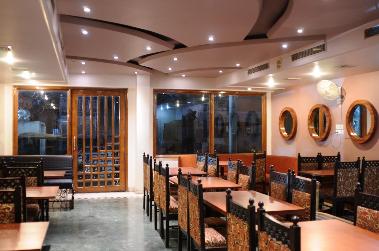 Aroma Classic Hotel Dzsaipur Kültér fotó